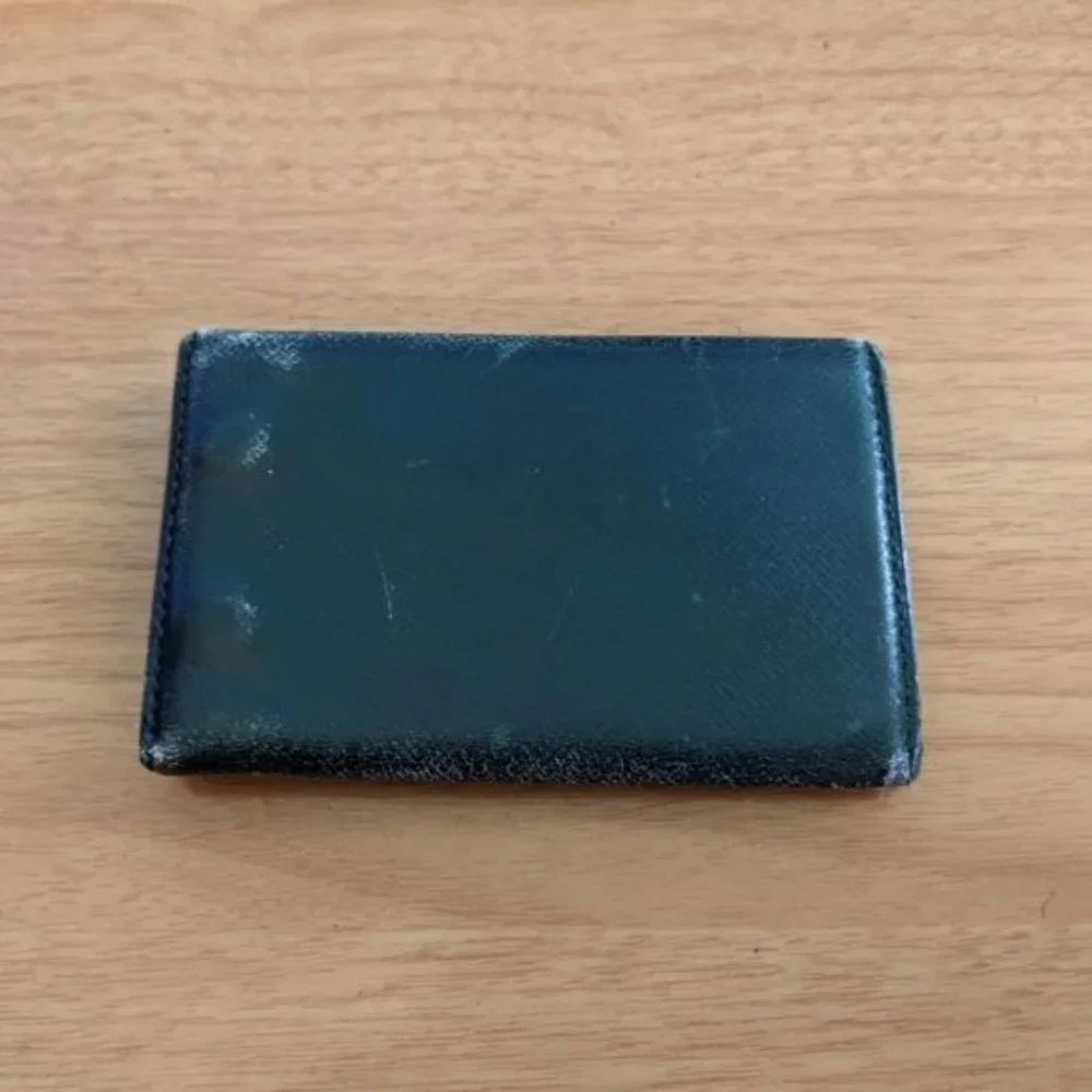 Louis Vuitton Taiga Key Case/Wallet #186💥PRICE DROP💥